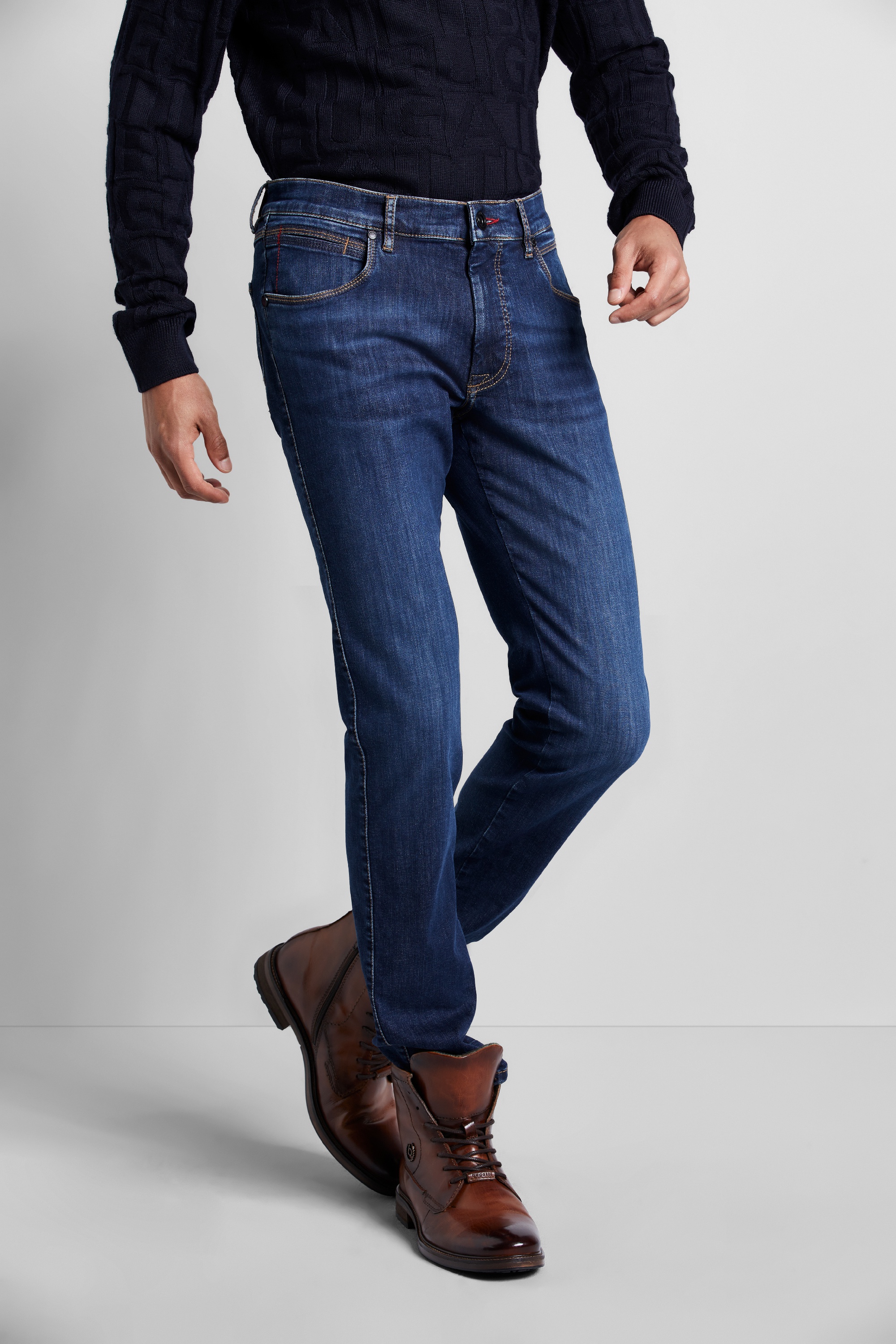 5-Pocket-Jeans im Used Wash Look in blau