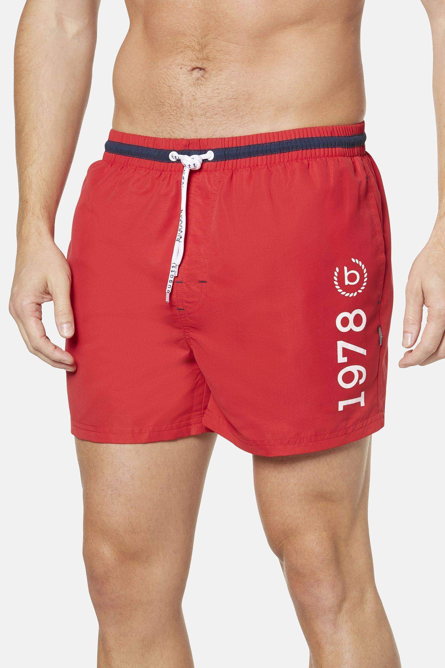 Badehose mit dezentem Logo in rot