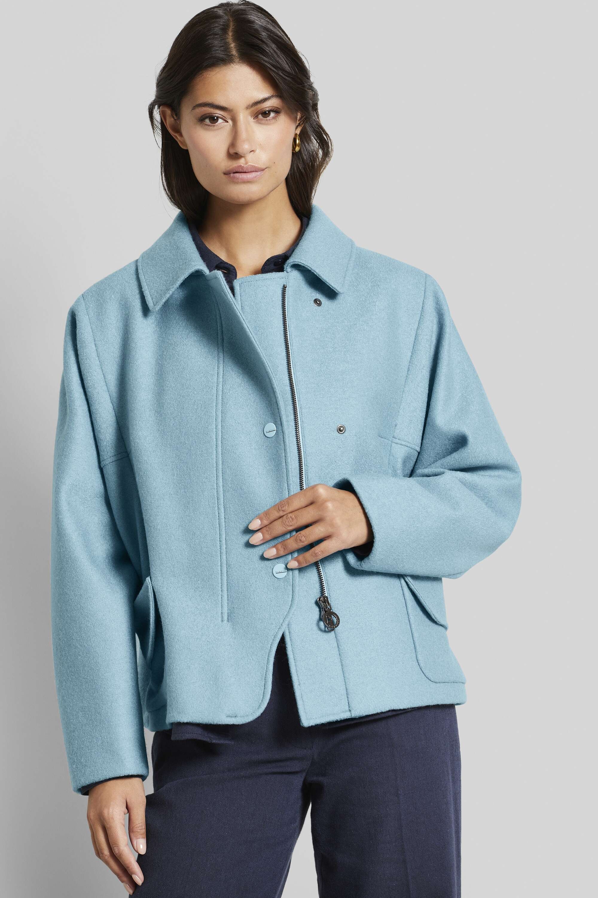 Jacke mit lässigem Schnitt in blaugrau