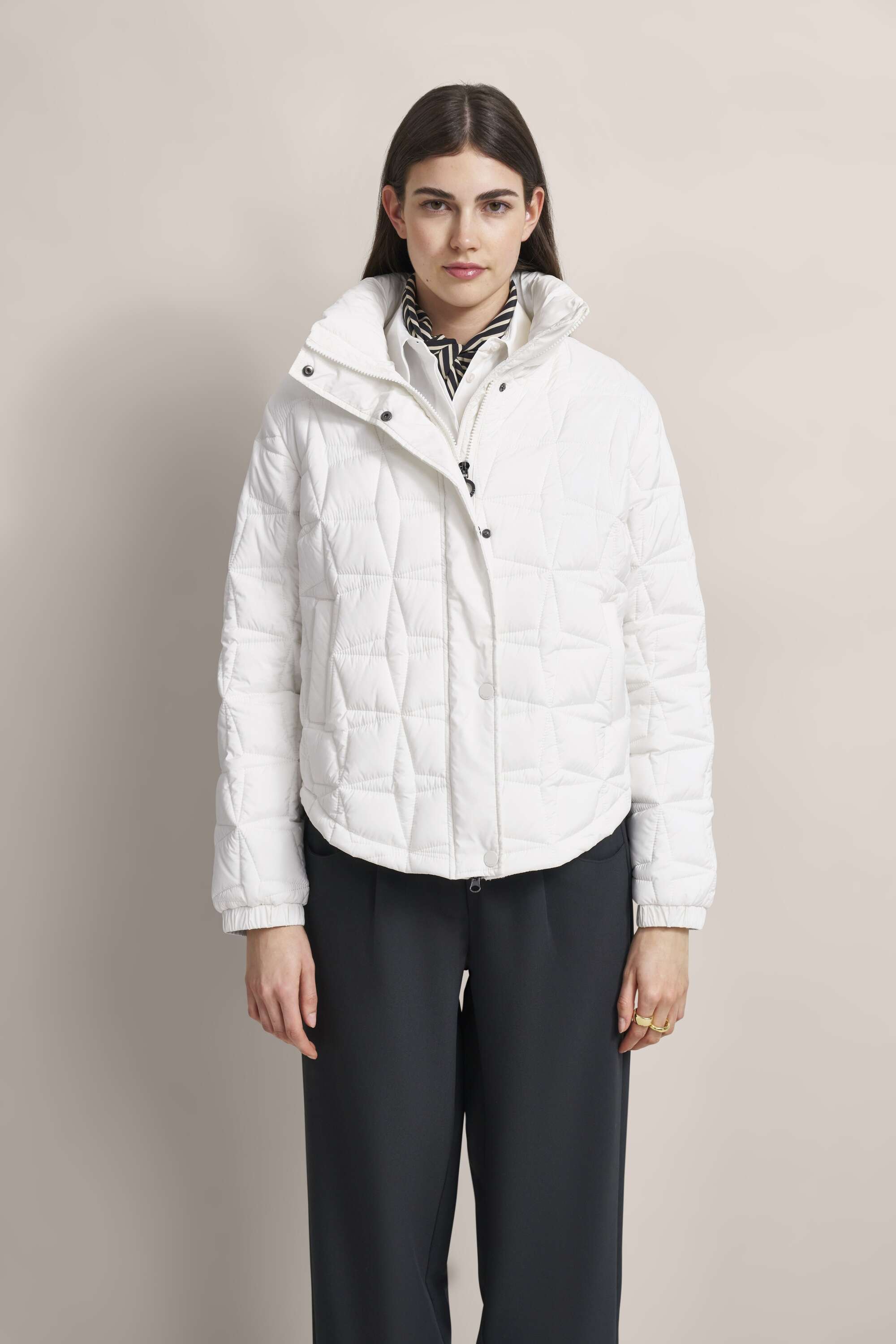 Blouson mit femininem Steppdesign in ecru