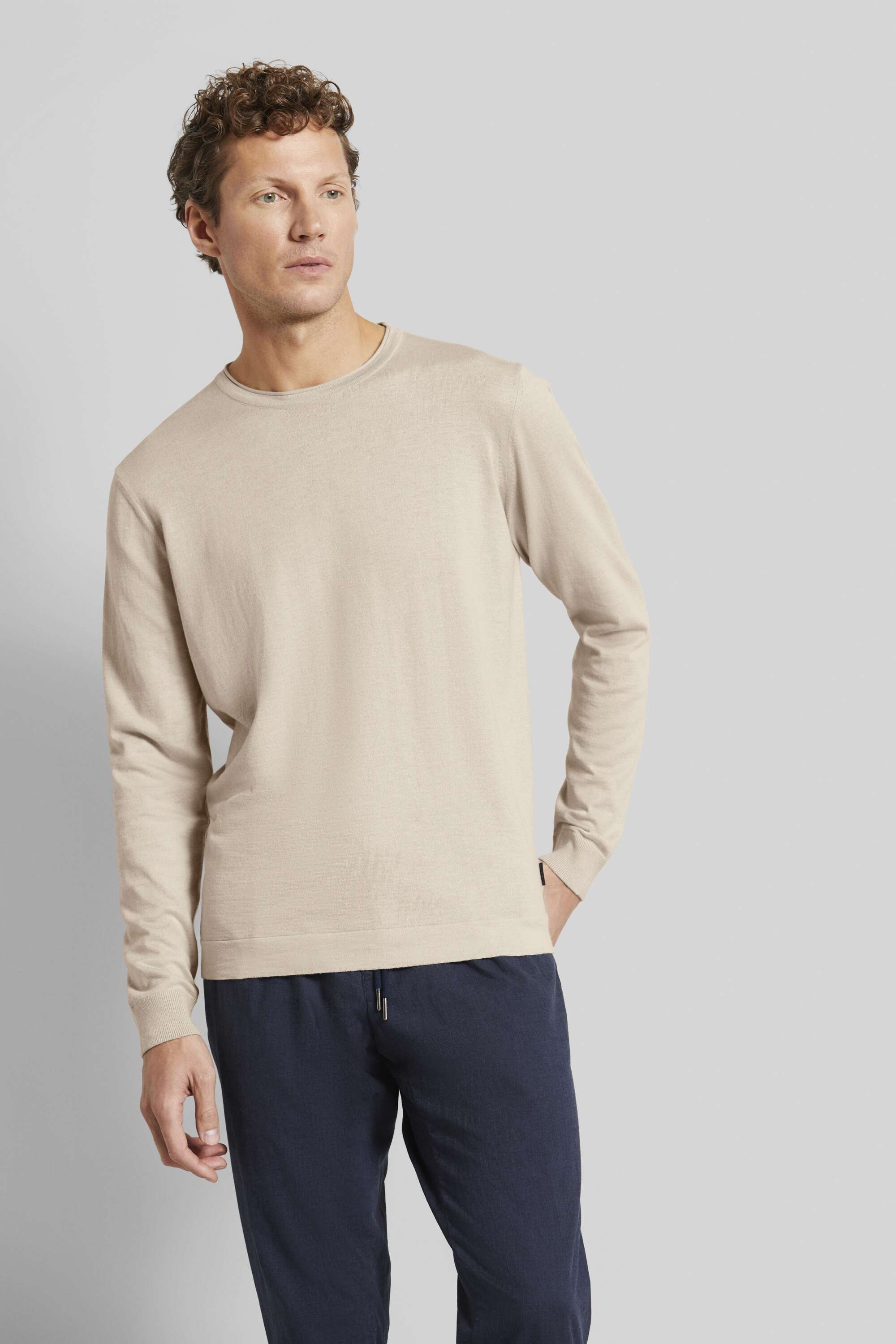 Pullover mit bequemer Passform in beige