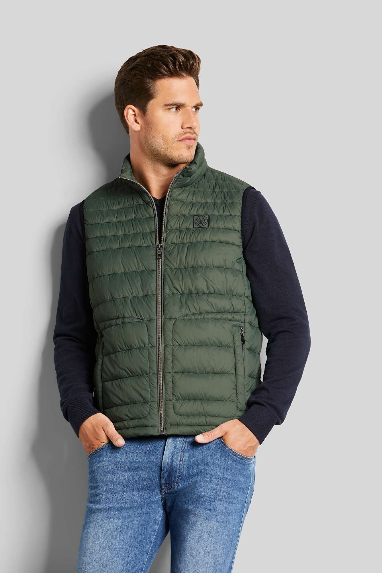 quilted vest Made from extra-lightweight material in moss green | bugatti