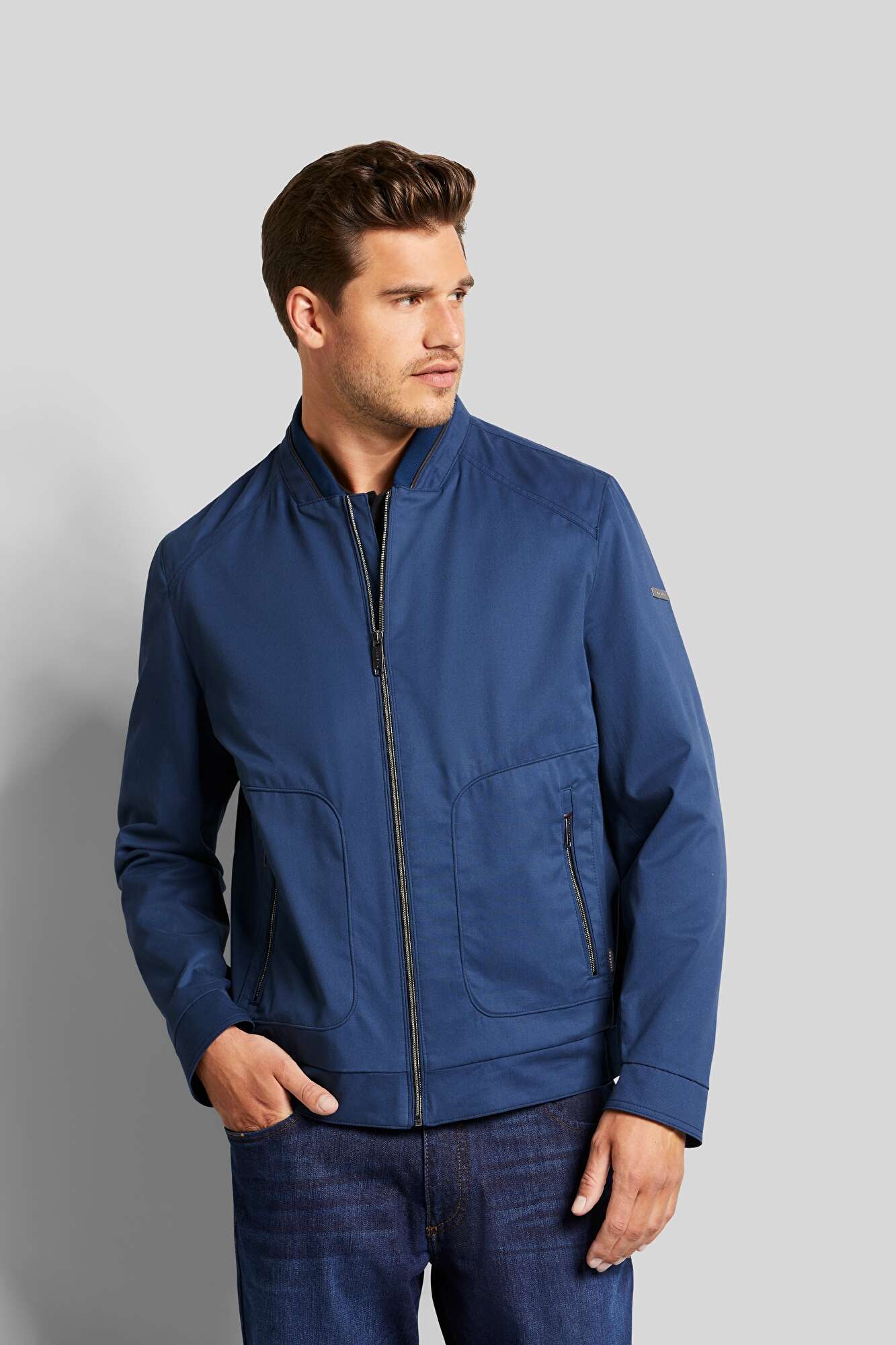 Bomber jacket with a water-repellent function in blue