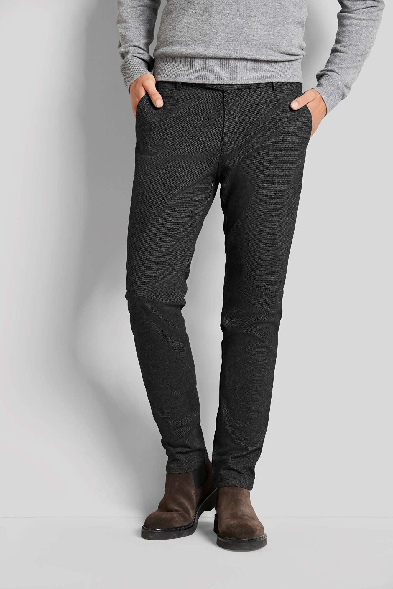 Chinos in a figure-flattering fit in dark grey - View: Model front