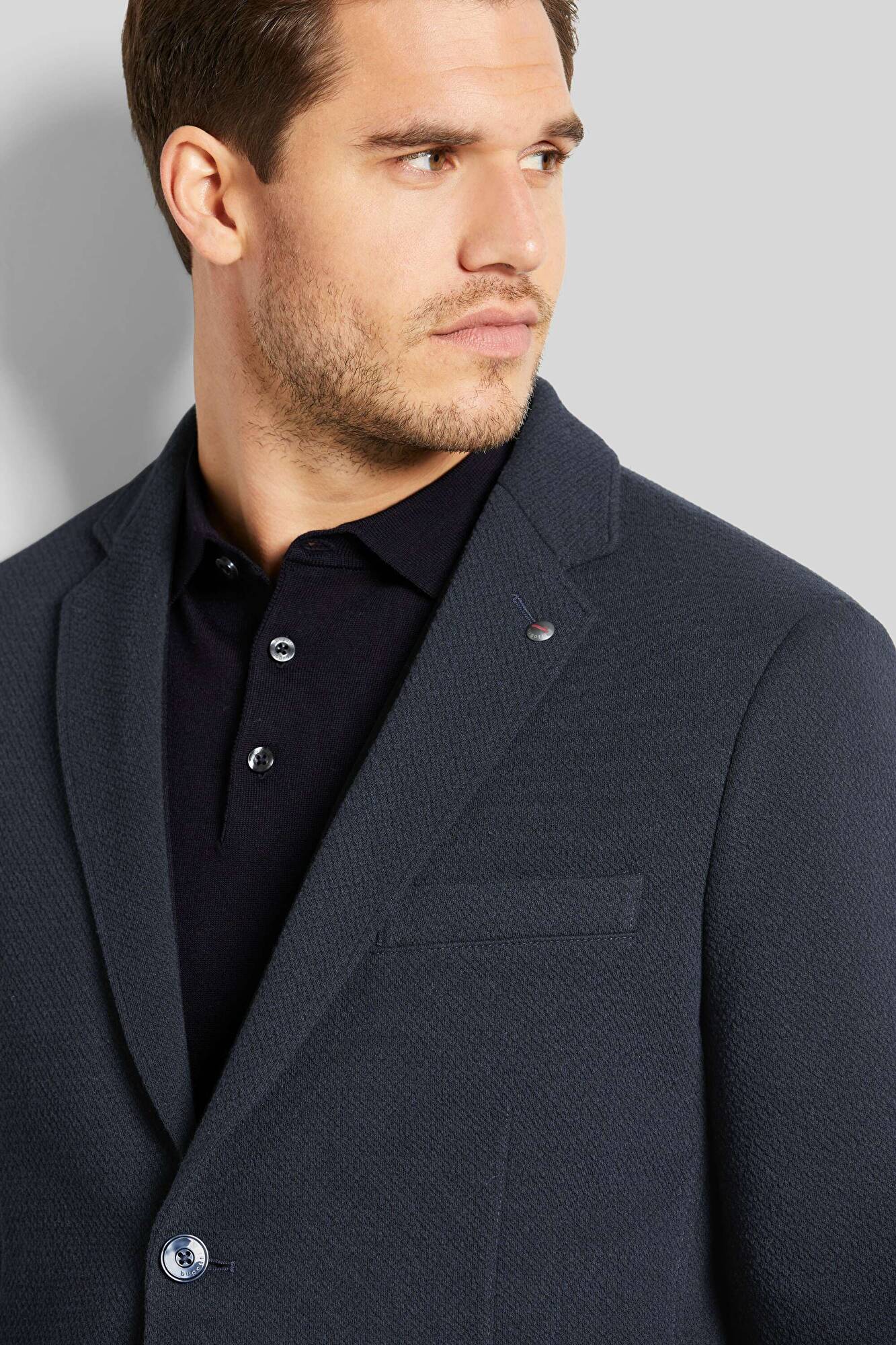 Jacket with lightweight structure in navy bugatti