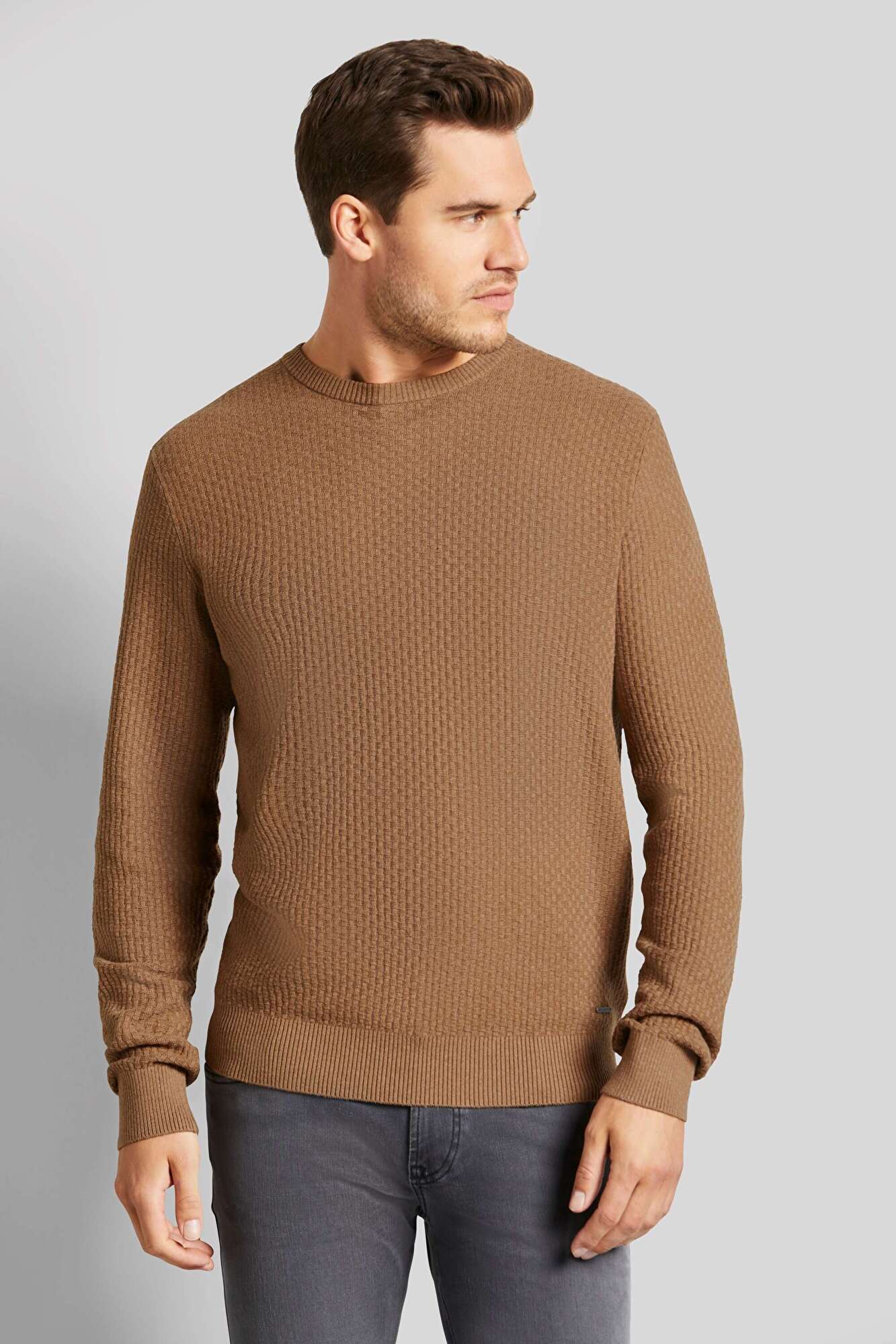 Strickpullover mit Waffelstruktur in cognac - Ansicht: Model Front