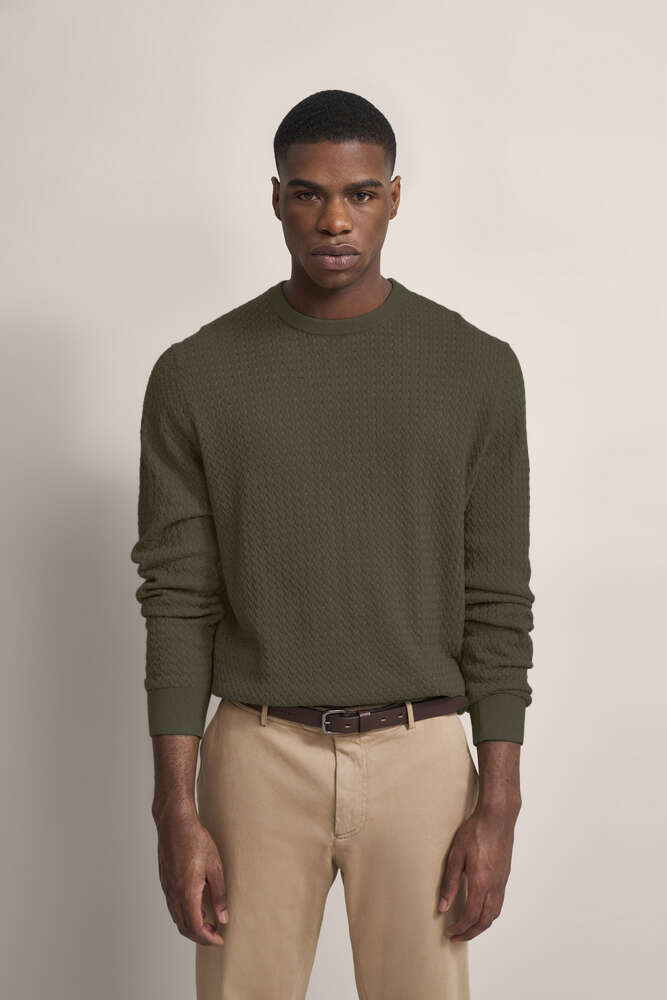 Jumper with braided knit in olive - View: Model front