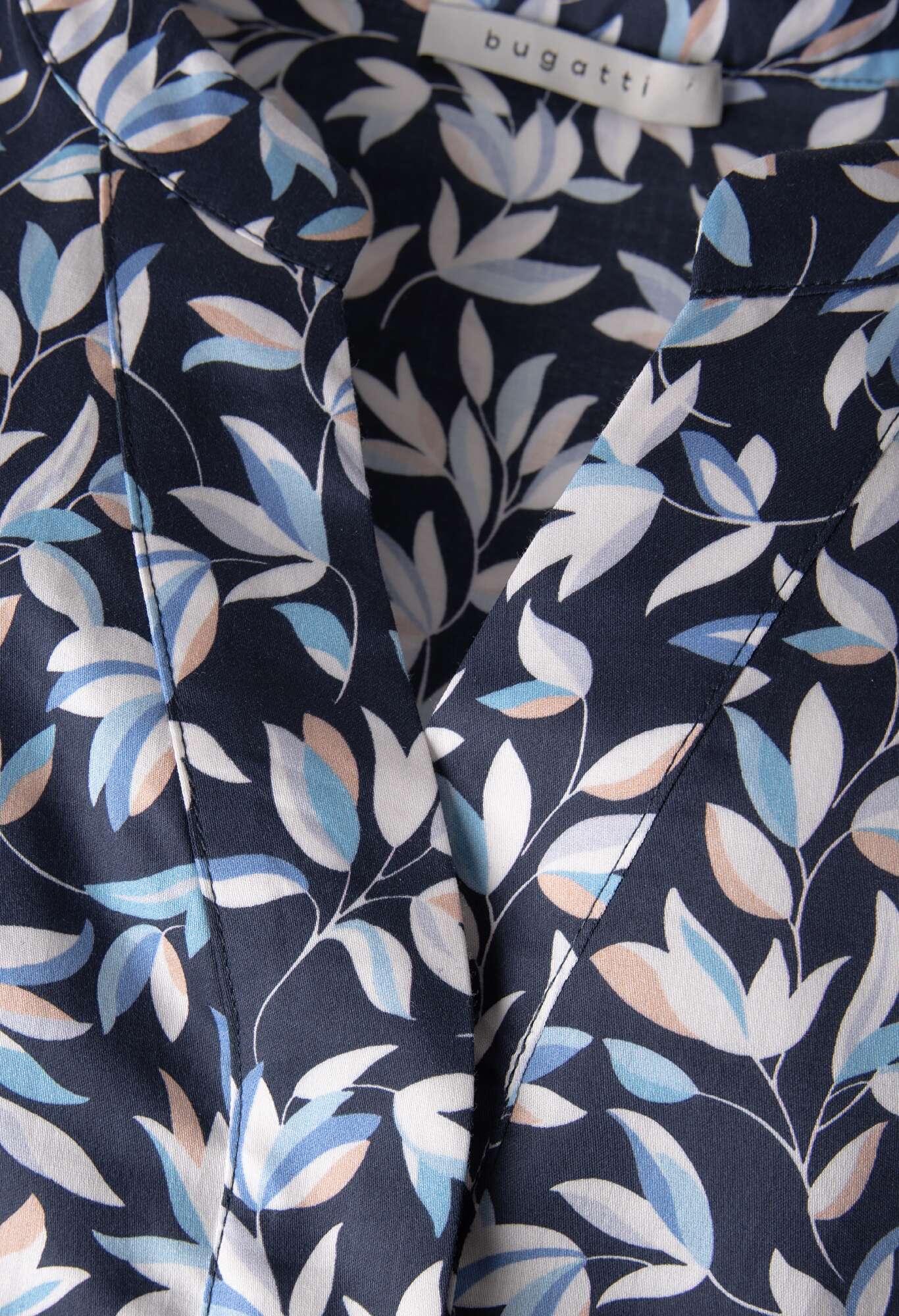 Blusenkleid mit bugatti marine in floralem Muster 