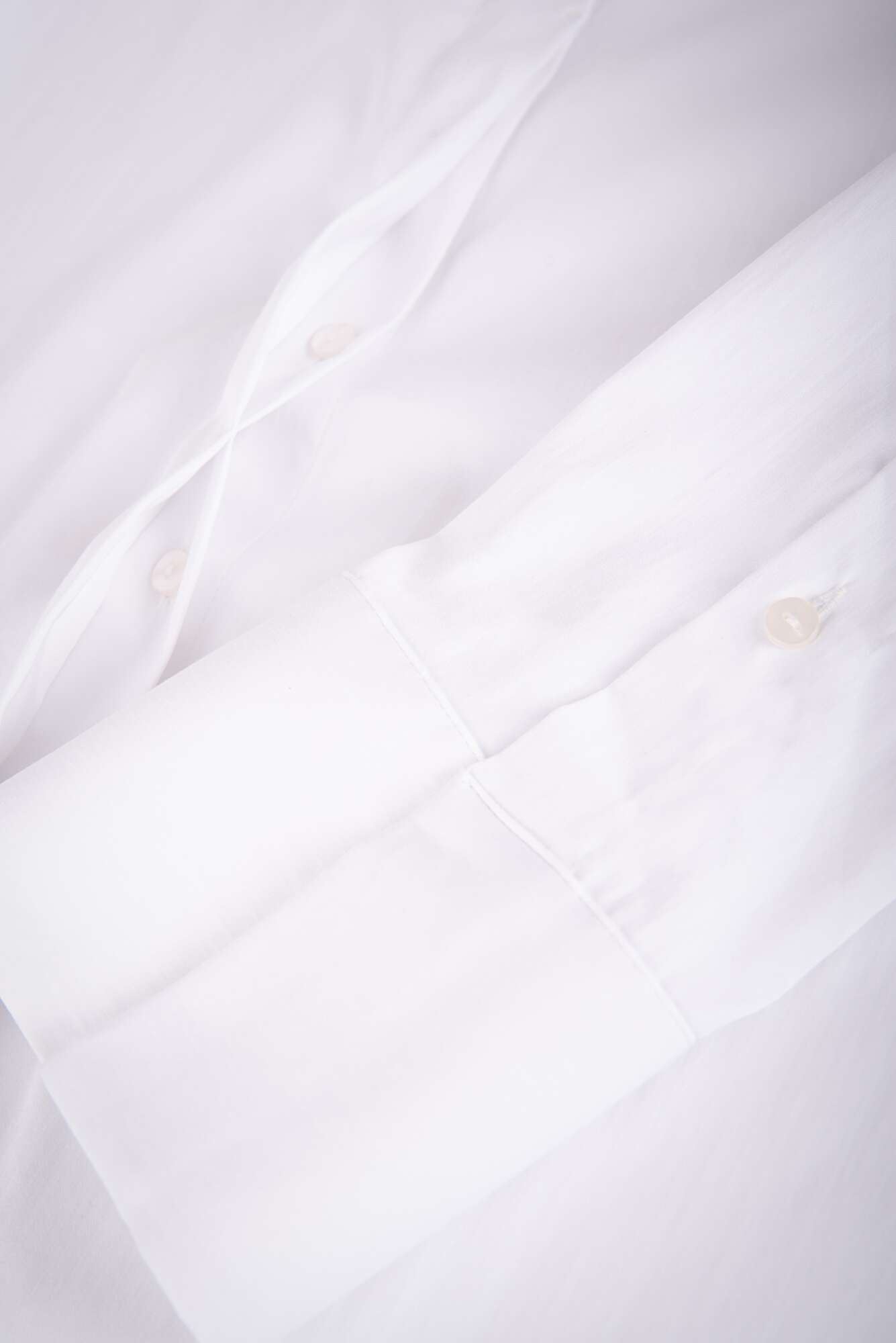 Hemdbluse aus elastischer in weiß | Baumwollware bugatti